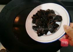 爆炒西芹木耳的做法图解5