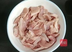 莴笋炒猪舌的做法图解2