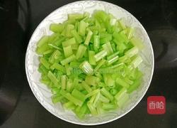 芹菜丁炒牛肉的做法图解11
