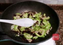 西葫芦炒木耳的做法图解10