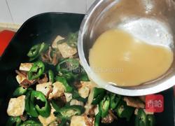 青椒豆腐五花肉的做法图解6