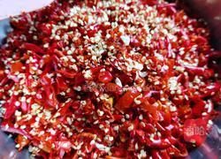 蒜蓉肉末辣椒酱的做法图解1