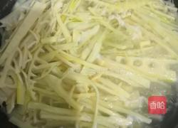 凉拌竹笋的做法图解2