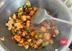 上桌扫光的茄子烧肉的做法图解6