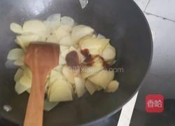 洋葱炒土豆片的做法图解4