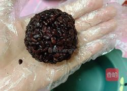 黄桃黑米捞的做法图解4