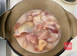 蒜蓉鸡腿肉的做法图解2