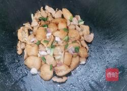 油豆腐炒瘦肉的做法图解7