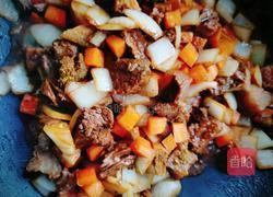 咖喱牛肉炒饭的做法图解3