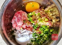 吃不够的外酥里嫩的乾坤肉丸的做法图解4