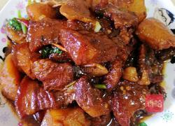 红烧肉焖土豆的做法图解12