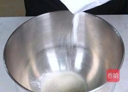 超火的ins蛋糕奶茶和蛋糕浆调制的做法图解1