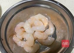 菜椒虾仁炒鸡蛋的做法图解2