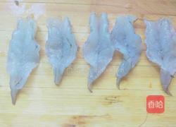 红油虾片的做法图解1