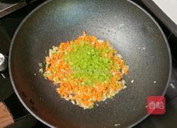 饺子皮版时蔬肉饼的做法图解13