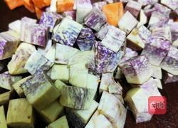 蕃薯丸子糖水的做法图解1