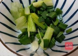 清炒黄豆芽的做法图解1