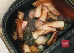 莲花菜炒腊猪脸的做法图解2