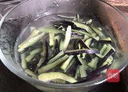 凉拌黄瓜茄子的做法图解5
