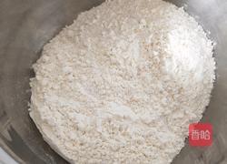 奶香面包的做法图解1