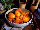 五花肉烧小土豆