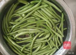 无丝芸豆猪肉水饺的做法图解1