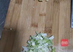 猪肉萝卜包子的做法图解2