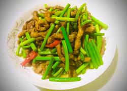 过油肉炒蒜苔