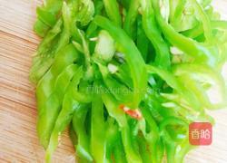 炝拌绿豆芽的做法图解3