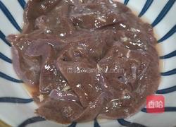 爆炒猪肝的做法图解1
