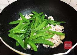 荷兰豆炒肉的做法图解9