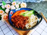 香菇肉酱拌面