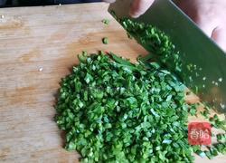 饺子皮版韭菜鸡蛋馅饼的做法图解4