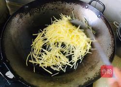 青椒土豆丝的做法图解3