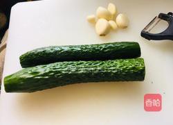 响油黄瓜的做法图解1