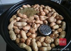 煮鲜花生的做法图解6