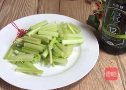 西芹炒牛肉的做法图解5