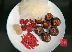 银耳红枣马蹄糖水的做法图解1