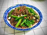 炝拌蕨根粉