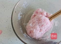 草莓冰皮月饼的做法图解2