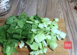香菇炒小白菜的做法图解3