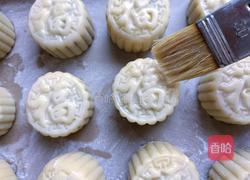蛋黄豆沙月饼的做法图解16