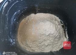 肉桂核桃吐司的做法图解2