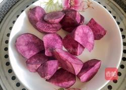 紫薯酸奶糯米饼的做法图解1