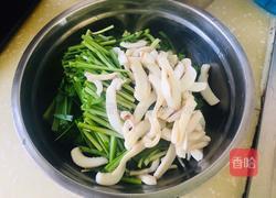 韭菜炒鱿鱼丝的做法图解4