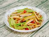 芹菜香干炒肉丝