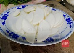 回锅肉炒白萝卜的做法图解2