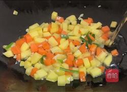 胡萝卜土豆丁的做法图解6