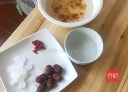 红枣桃胶银耳羹的做法图解2