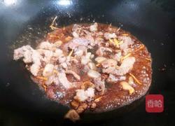 木耳辣椒炒肉的做法图解4
